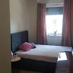 Przytulne Mieszkanie W Cichej Okolicy